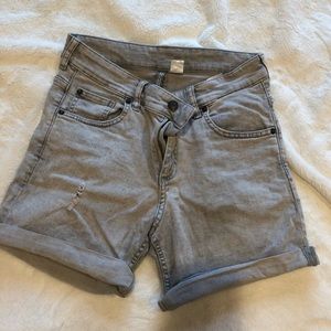 H&M Men’s Light Blue Denim Shorts